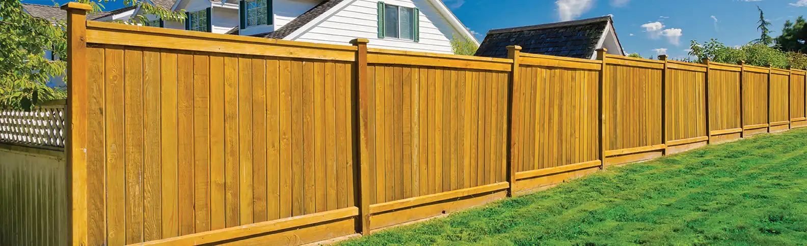 cedar fencing ~ Parr Lumber